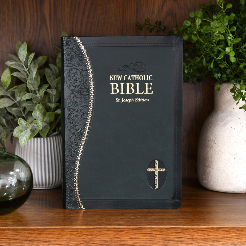 St. Joseph New Catholic Bible (Gift Edition-Personal Size)